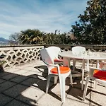 The Queen's - Candela * Stresa
