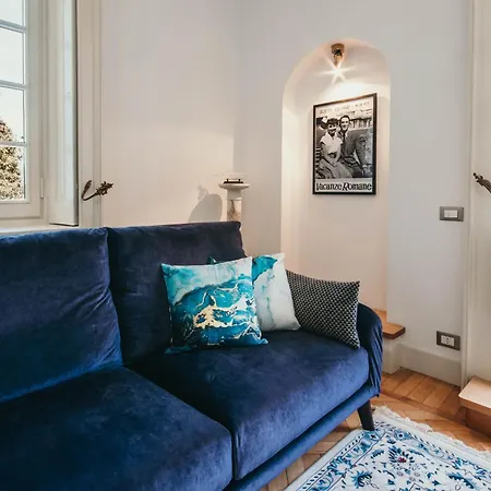 The Queen's - Candela