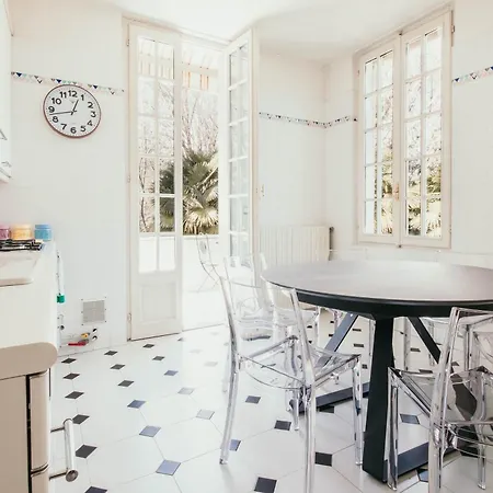 The Queen's - Candela *