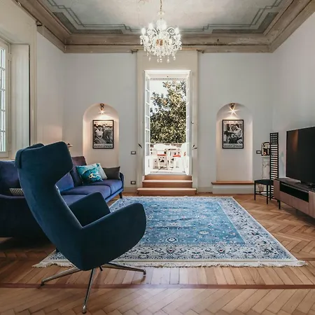 Apartment The Queen's - Candela Stresa